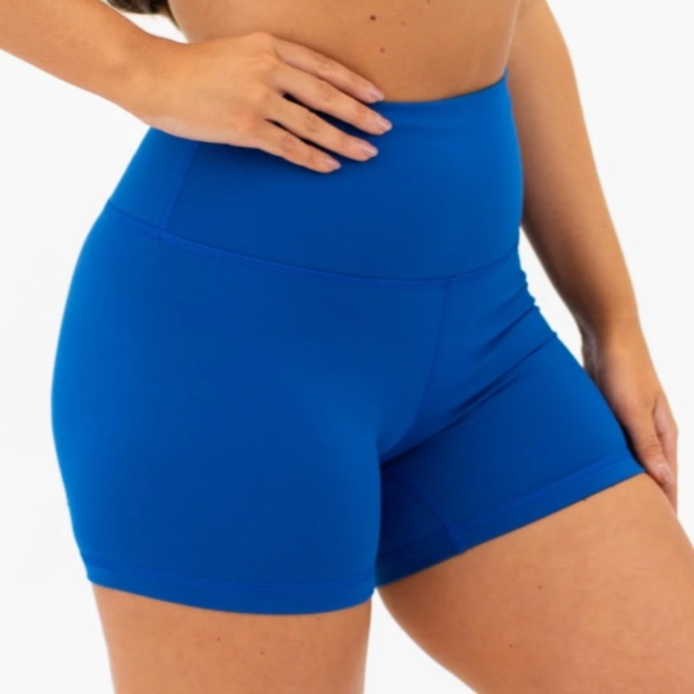 Fleo air shorts NWT